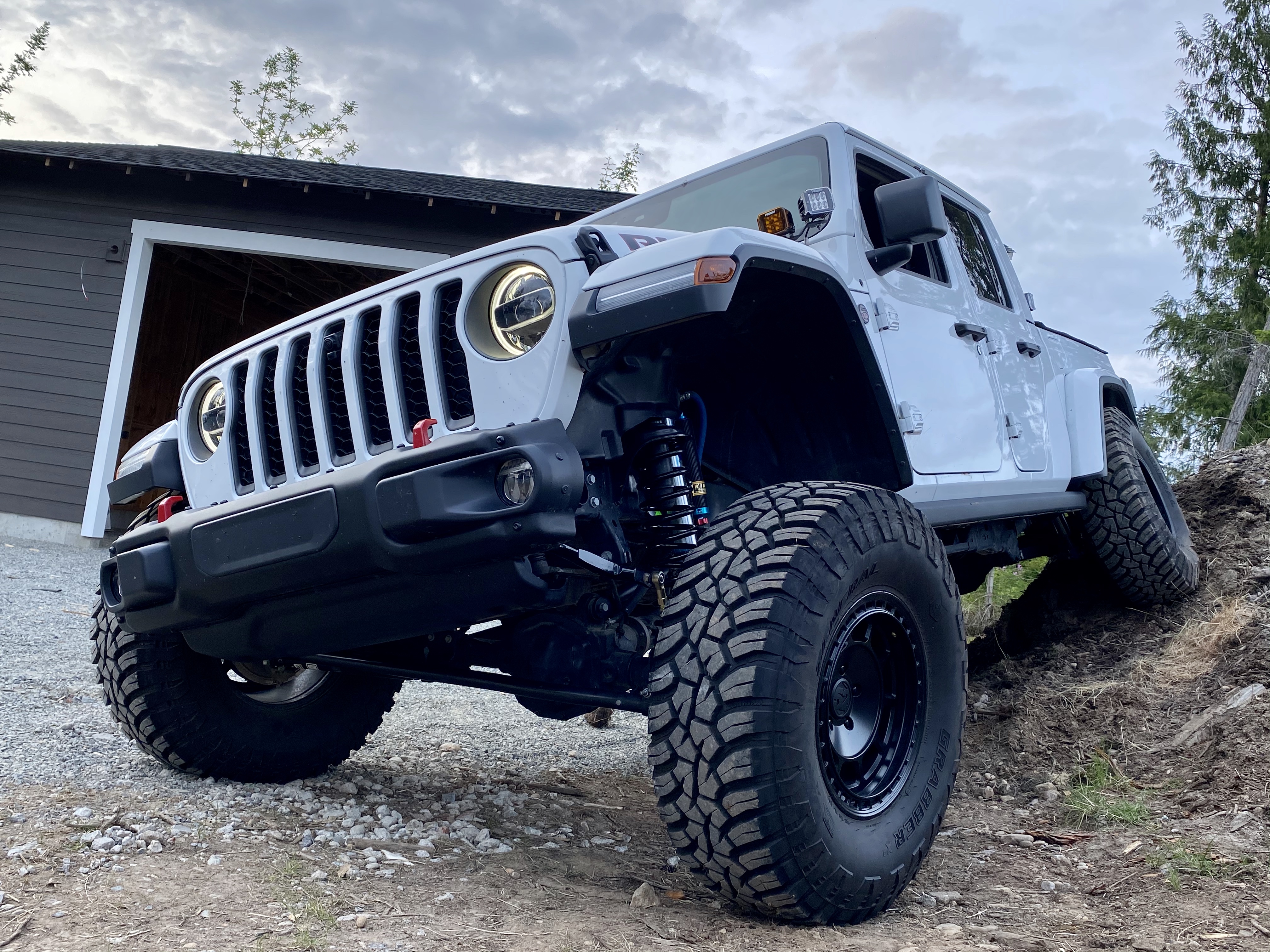 GRJ Offroad: Lift Kits, Accessories, Tires, & More for Jeeps, Trucks, & SUV